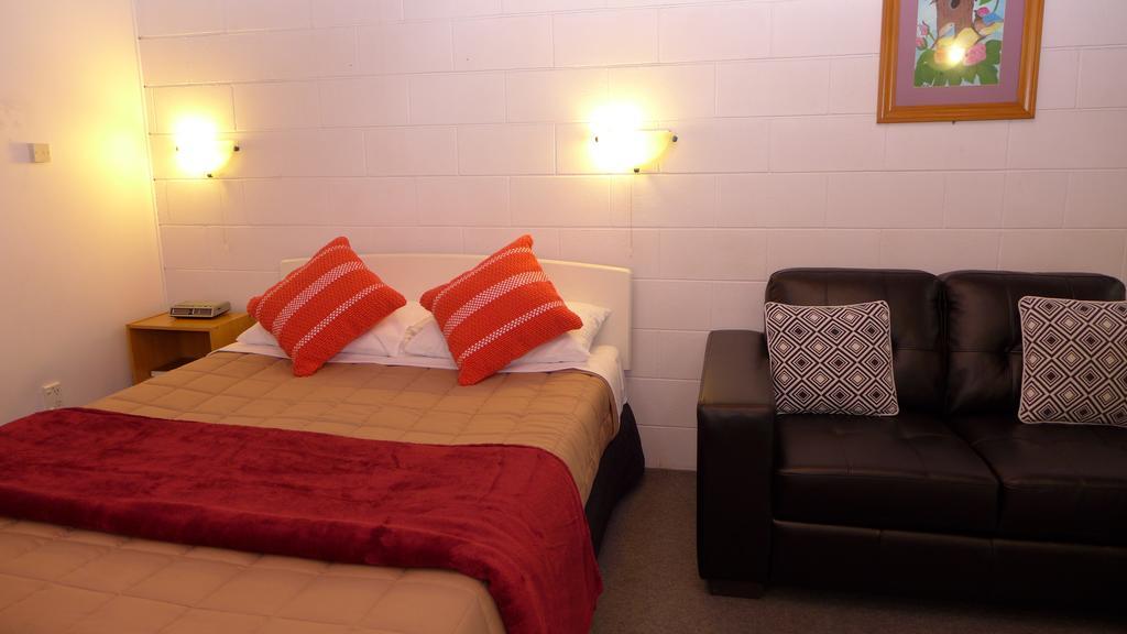 Midway Motel ロトルア エクステリア 写真