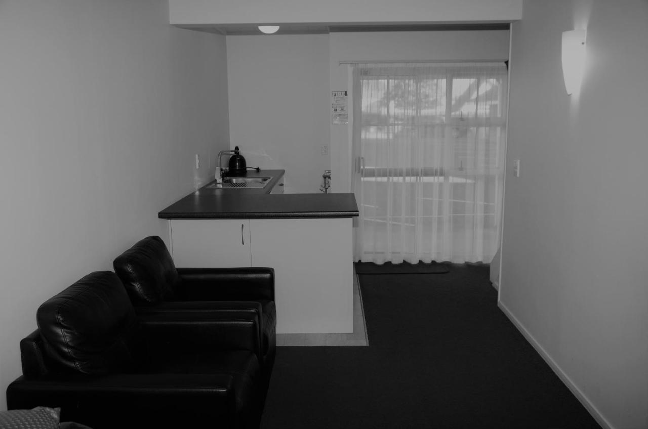 Midway Motel ロトルア エクステリア 写真