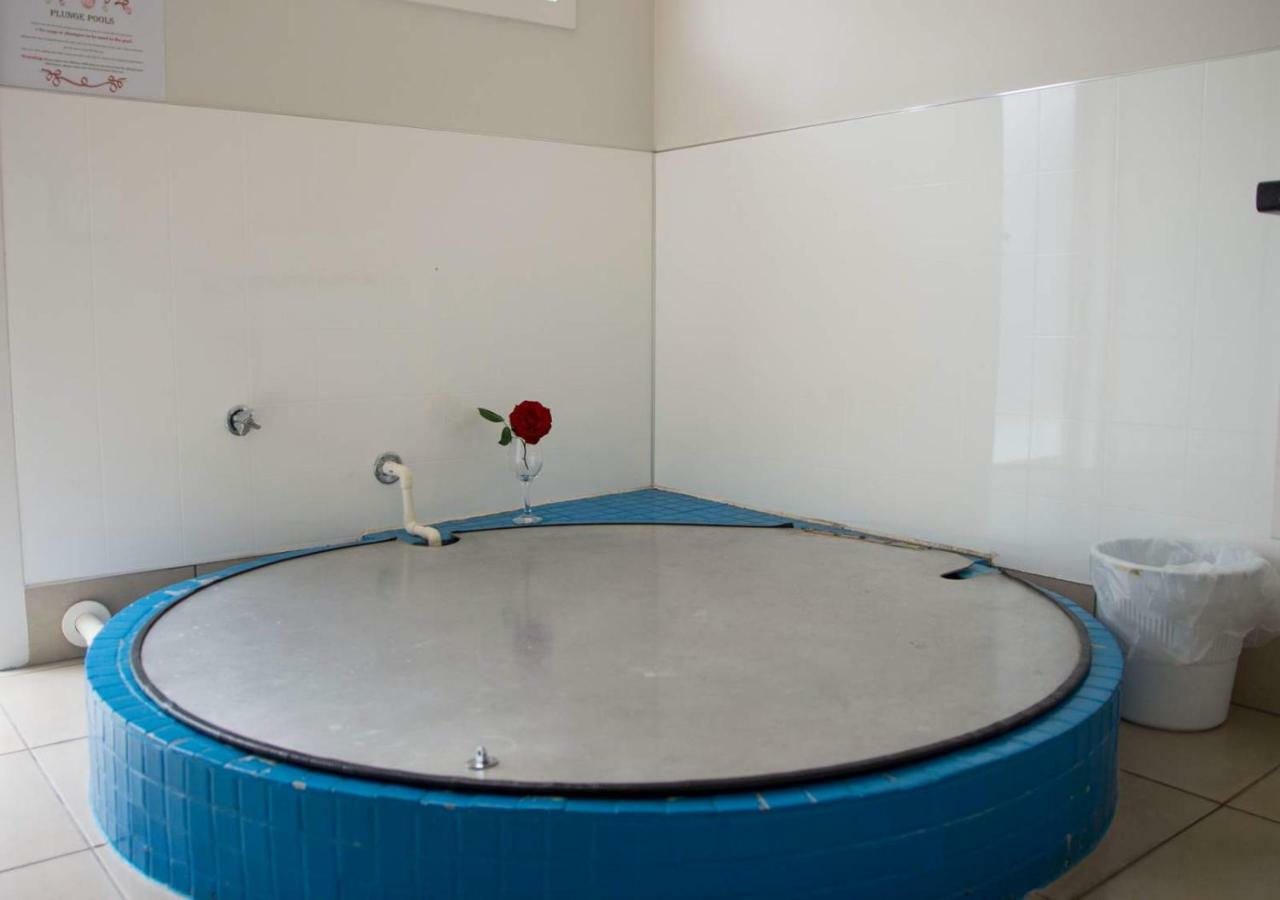 Midway Motel ロトルア エクステリア 写真